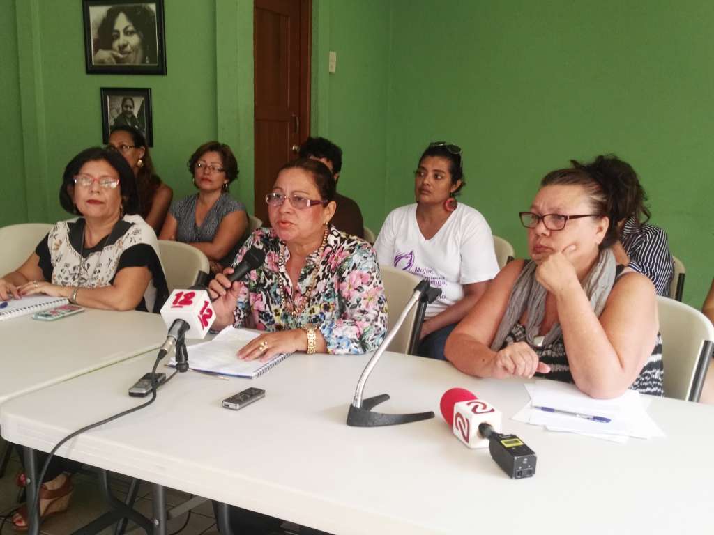 Inicia campaña contra la violencia hacia la mujer