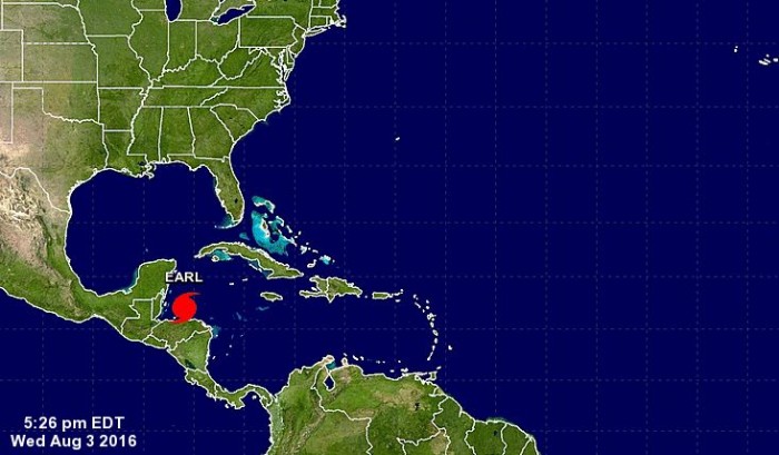 México y Centroamérica se preparan para Earl