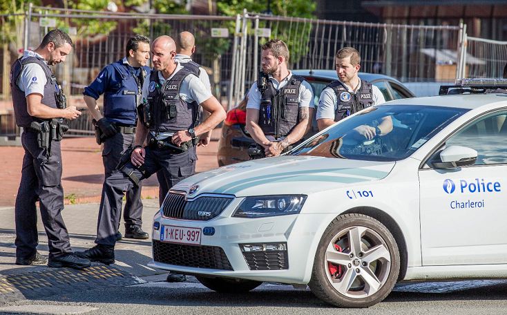 Presunto yihadista hirió a dos policías en Bélgica con un machete