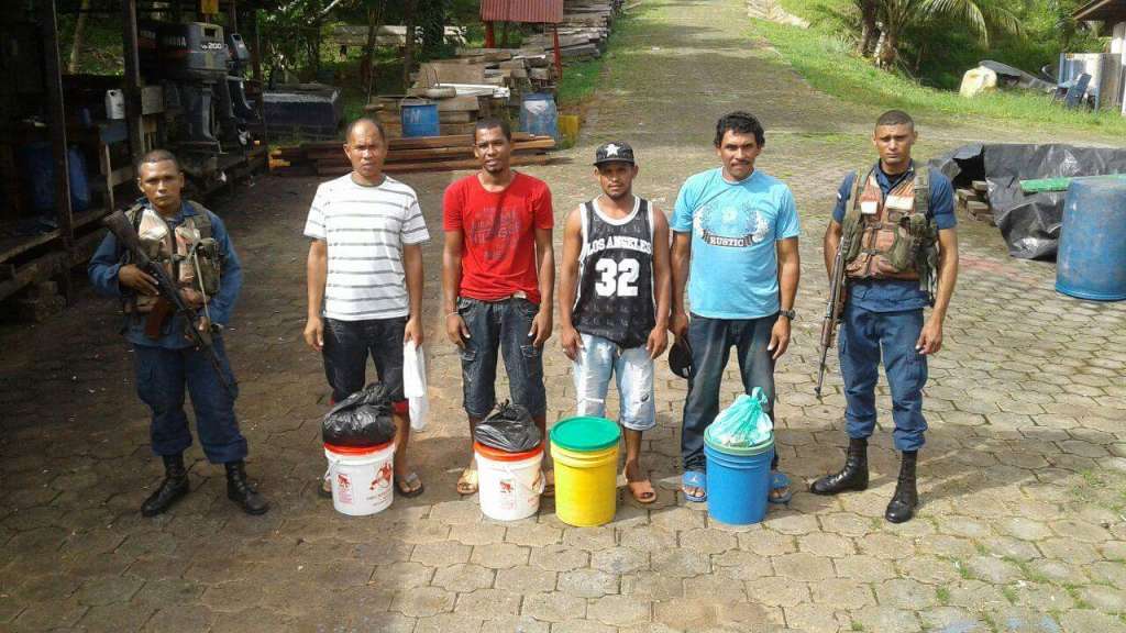 Colombia libera a pescadores nicas pero se queda con la embarcación