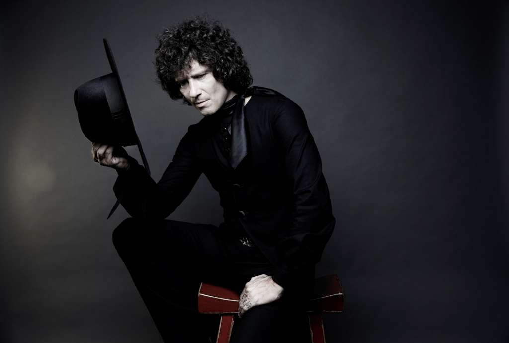 ¡Enrique Bunbury y sus felices 49 años!