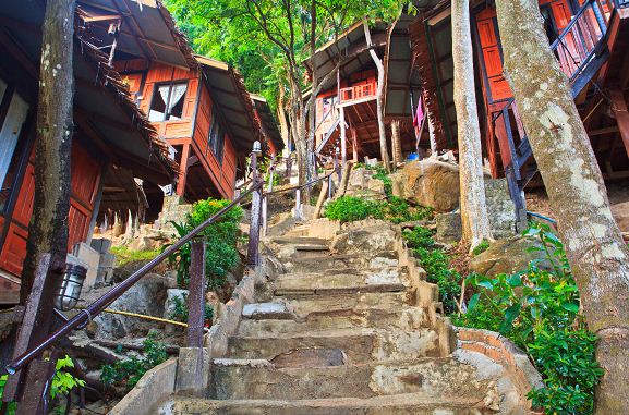 «Bungaló», adaptación de «bungalow»