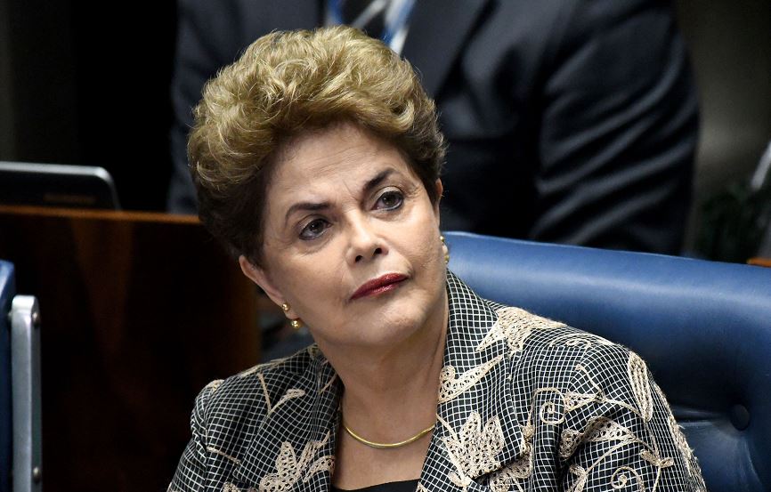 Senado destituye a Dilma Rousseff