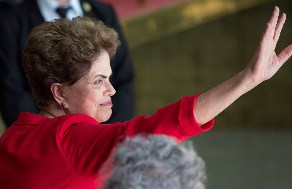 América Latina reacciona dividida a destitución de Rousseff