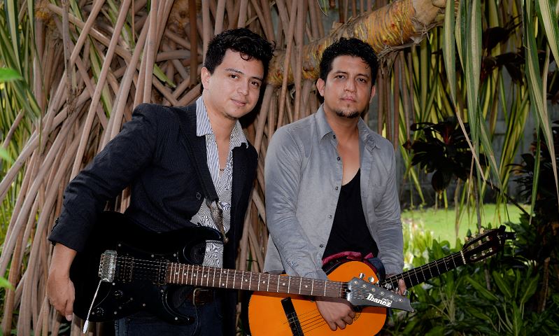 Carlos Membreño y Ersie le dedican, Orgullo de mi país a «El Chocolatito»