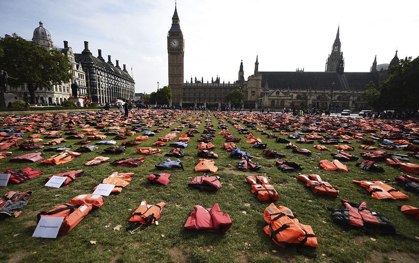 Líderes mundiales prometen reforzar protección de refugiados y migrantes