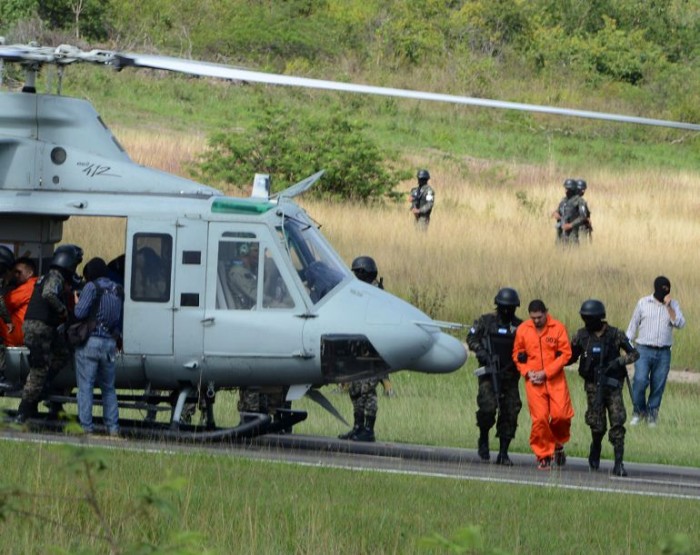 Trasladan a líderes de maras en Honduras