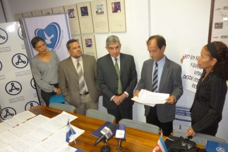 Óscar Arias descarta candidatura presidencial