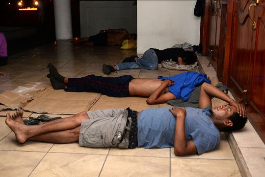 Los huéspedes de la calle