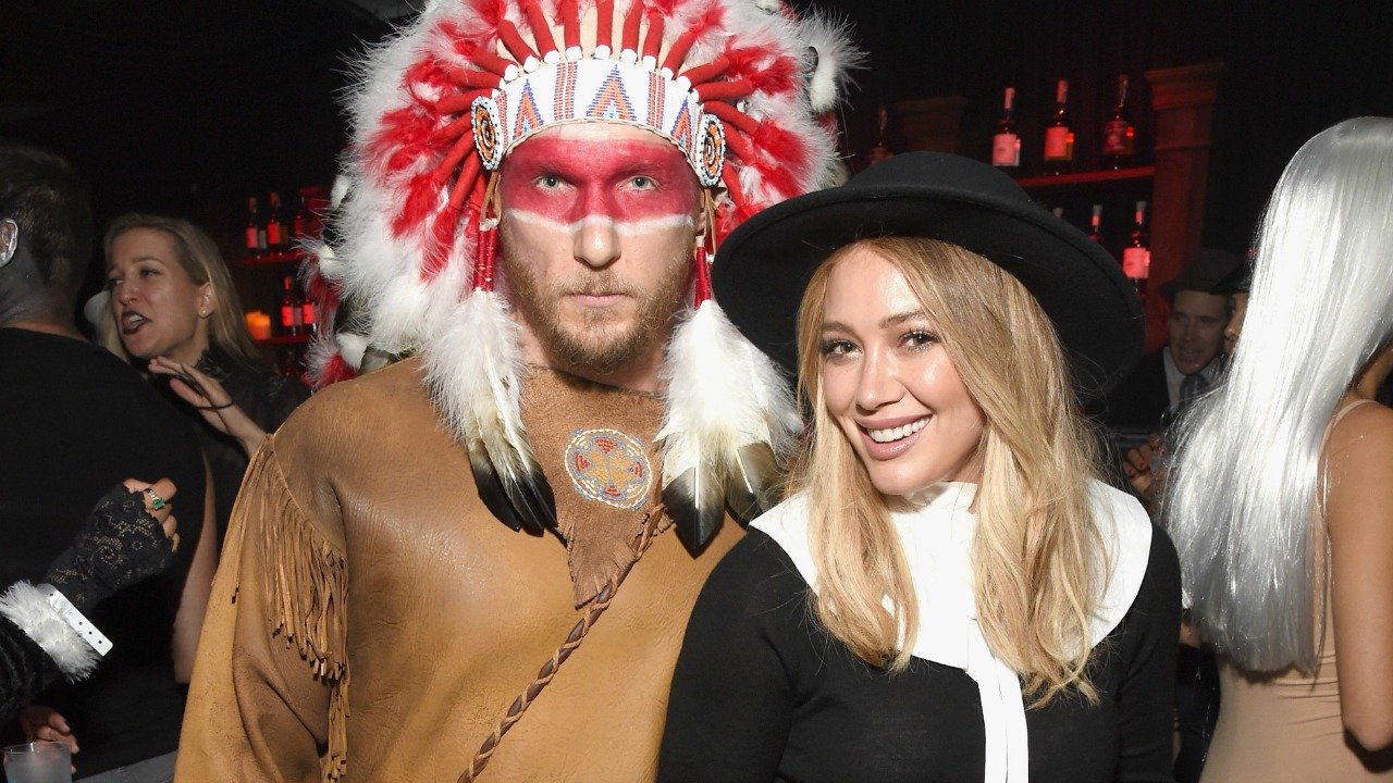Hilary Duff se disculpa por disfraz de Halloween