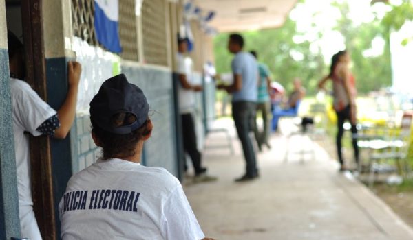 Eliminar el bipartidismo del CSE y la diputación regalada son dos temas claves para los opositores