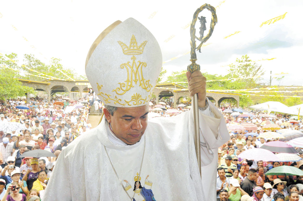 Clero de la Diócesis de León contento con el nombramiento de monseñor René Sandigo