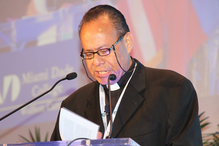 Obispo Abelardo Mata dice que grupos rearmados cometen delitos