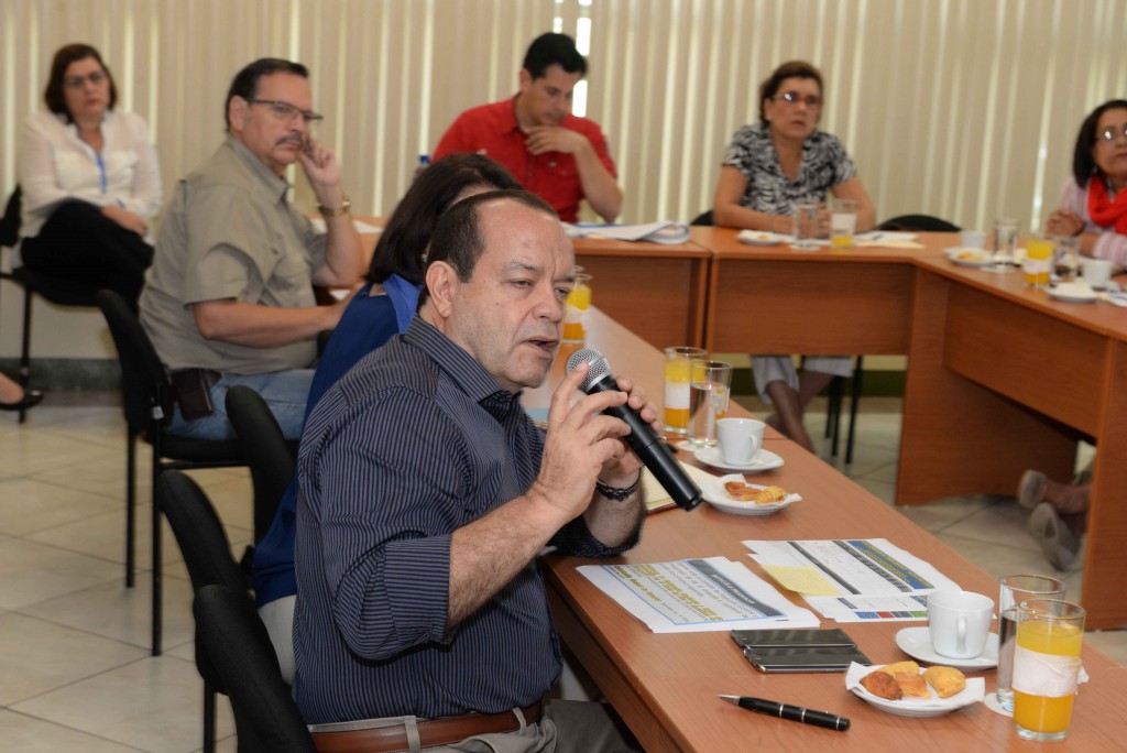planta Cosigüina, Salvador Mansell, Ministerio de Energía, geotérmica, BID