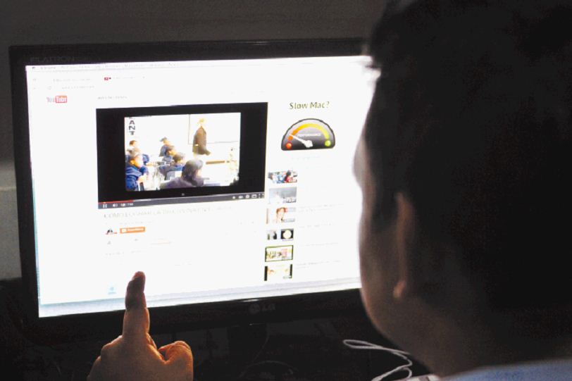  «Posverdad», «youtubero» y «populismo» optan a palabra del año 2016