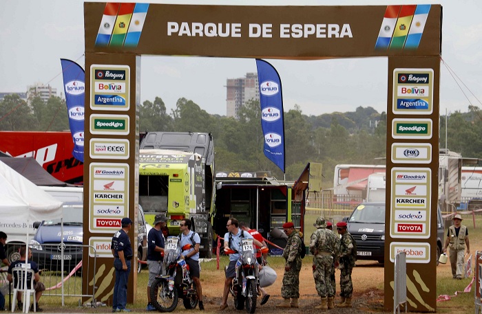 El Rally Dakar de 2017 se pondrá en marcha el lunes en Asunción. LA PRENSA/EFE/Andrés Cristaldo Benítez