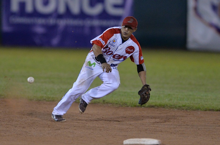 Everth Cabrera es tomado como refuerzo por los Tigres de Chinandega, para la final de la Liga de Beisbol Profesional. LA PRENSA/JADER FLORES