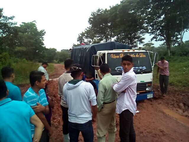 Lluvia «quema» cultivos en Nueva Guinea